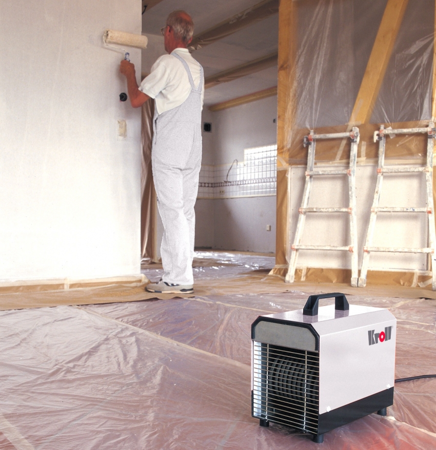 Nogle modeller af varmepistoler er udstyret med fugtbeskyttelse, som gør det muligt at bruge dem til at tørre rummet Nogle modeller af varmepistoler er udstyret med fugtbeskyttelse, som gør det muligt at bruge dem til at tørre rummet