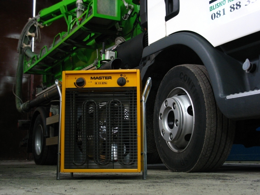 Varmepistolen Master B 22 EPB bruges ofte til at opvarme garager og bryggers i produktionen Varmepistolen Master B 22 EPB bruges ofte til at opvarme garager og bryggers i produktionen