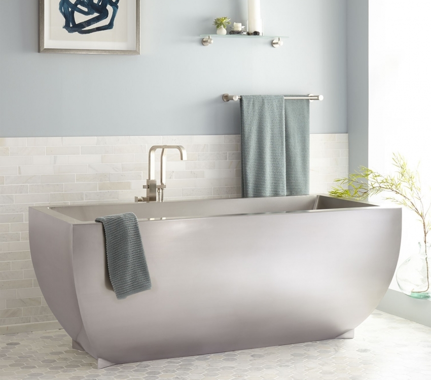 Όταν επιλέγετε ένα μπάνιο, είναι σημαντικό να λάβετε υπόψη τις διαστάσεις του και την τοποθέτηση των επικοινωνιών Όταν επιλέγετε ένα μπάνιο, είναι σημαντικό να λάβετε υπόψη τις διαστάσεις του και την τοποθέτηση των επικοινωνιών