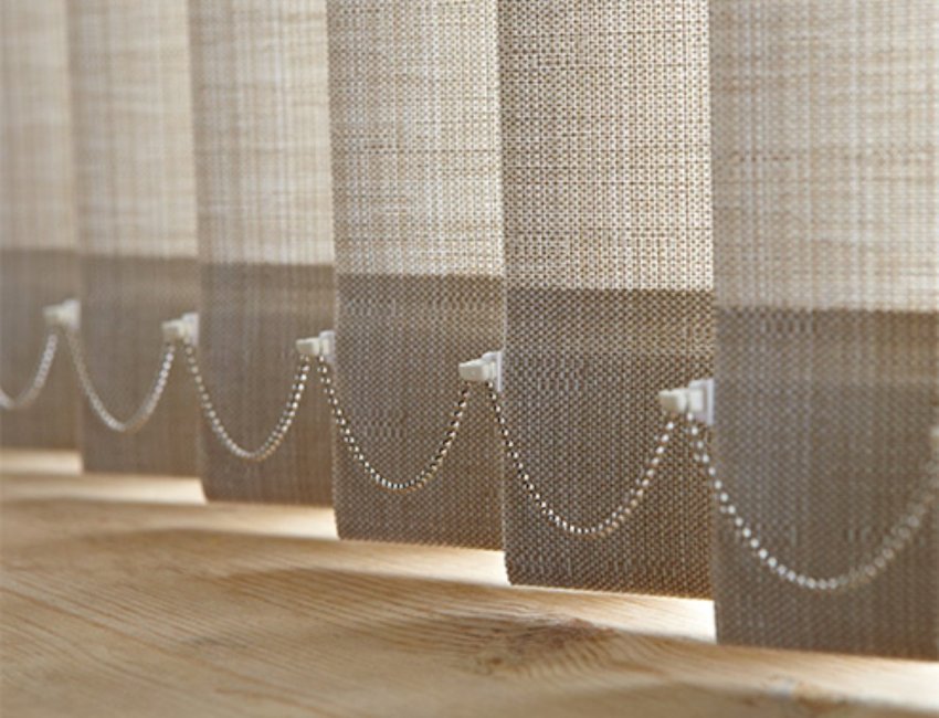 כל הלמלות מחוברות באמצעות שרשרת כדי להבטיח שליטה במבנה כל הלמלות מחוברות באמצעות שרשרת כדי להבטיח שליטה במבנה