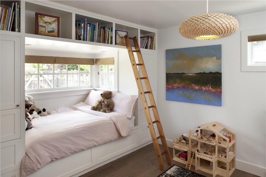 A bay window in a children's room can carry not only decorative, but also a functional load A bay window in a children's room can carry not only a decorative, but also a functional load