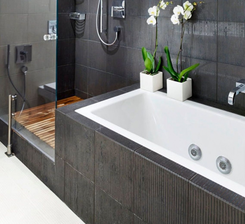 โดยปกติหน้าจอจะปูด้วยกระเบื้องแบบเดียวกับห้องน้ำทั้งหมดจึงพอดีกับการตกแต่งภายในห้อง โดยปกติหน้าจอจะปูด้วยกระเบื้องแบบเดียวกับห้องน้ำทั้งหมดจึงพอดีกับการตกแต่งภายในห้อง