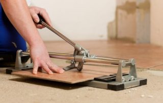 Χειροκίνητος κόφτης πλακιδίων: τιμή, αναθεώρηση δημοφιλών μοντέλων και αποχρώσεις χρήσης