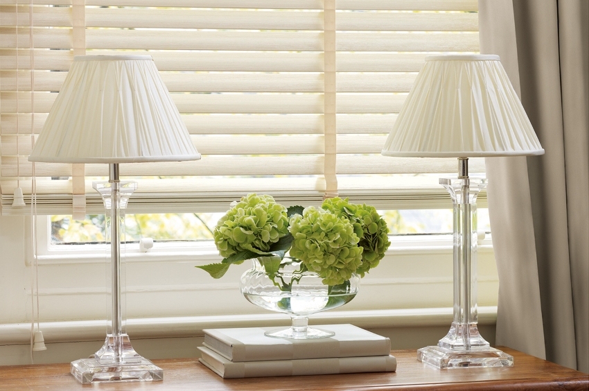 Alegerea desenelor și materialelor din orb din care sunt fabricate astăzi lamele este atât de mare încât va satisface cel mai exigent client. Alegerea desenelor și materialelor din orb din care sunt fabricate astăzi lamele este atât de mare încât va satisface cel mai exigent client.