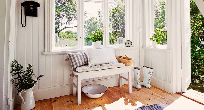 Selv i et lite rom i korridoren kan du lage en komfortabel og estetisk design Gangdesign: bilde av interiøret i en liten korridor