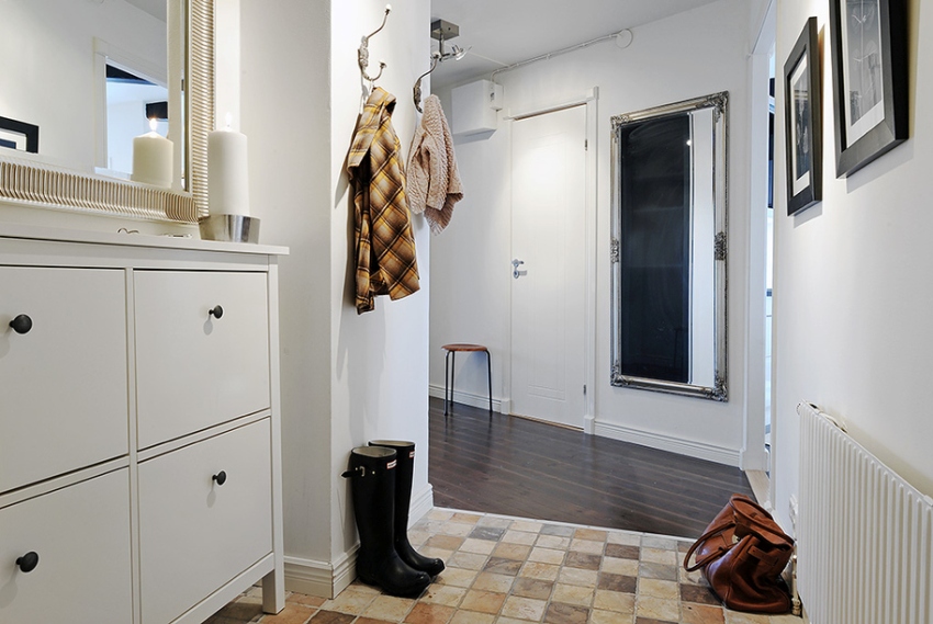 Når du installerer belysningsenheter, må du være spesielt oppmerksom på komfort, slik at de ikke forstyrrer å være i denne delen av huset. Når du installerer belysningsenheter, må du være spesielt oppmerksom på komfort, slik at de ikke forstyrrer å være i denne delen av huset.