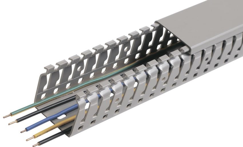 Ang mga cable channel ay magkakaiba sa bawat isa sa materyal na paggawa, pagsasaayos at sukat Ang mga cable channel ay magkakaiba sa bawat isa sa materyal na paggawa, pagsasaayos at sukat
