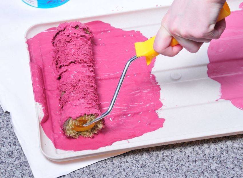 Οι χρωματικές συνθέσεις με βάση το λατέξ διακρίνονται από ένα υψηλό επίπεδο αντοχής στο μηχανικό στρες Οι χρωματικές συνθέσεις με βάση το λατέξ διακρίνονται από ένα υψηλό επίπεδο αντοχής στο μηχανικό στρες