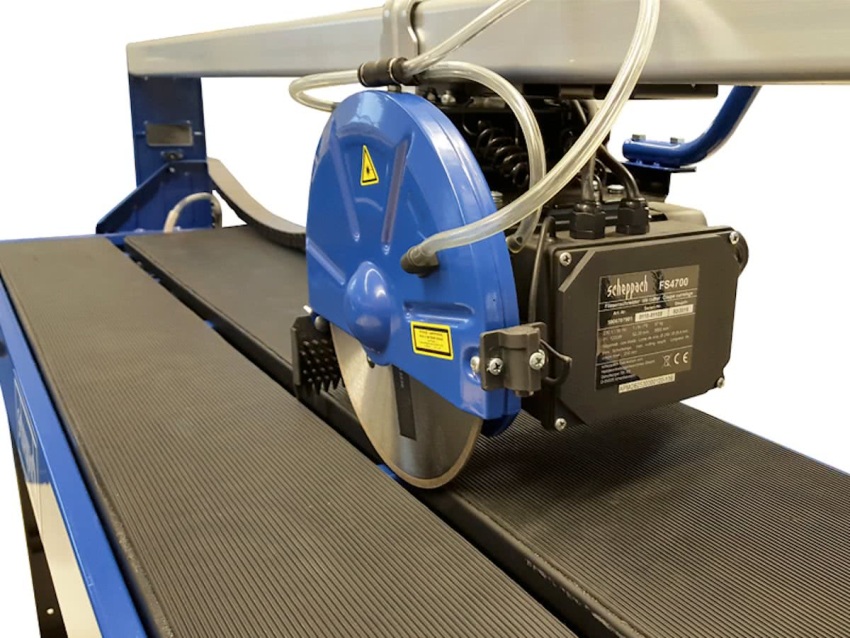 Το σύστημα ψύξης νερού επιτρέπει την αύξηση του χρόνου εργασίας χωρίς διακοπή, αυξάνει την παραγωγικότητα, αυξάνει τη διάρκεια ζωής του εξοπλισμού και των εργαλείων κοπής Το σύστημα ψύξης νερού επιτρέπει την αύξηση του χρόνου εργασίας χωρίς διακοπή, αυξάνει την παραγωγικότητα, αυξάνει τη διάρκεια ζωής του εξοπλισμού και των εργαλείων κοπής