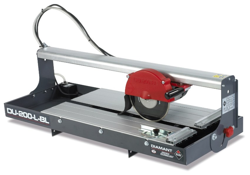 Κατά την επιλογή μηχανών κοπής πλακιδίων, πρέπει να προσέξετε την παρουσία προσαρμογής των παραμέτρων της κοπής και της θέσης της πλάκας, καθώς και πρόσθετη προστασία του κινητήρα από υπερφόρτωση και υπερθέρμανση Κατά την επιλογή μηχανών κοπής πλακιδίων, πρέπει να προσέξετε την παρουσία προσαρμογής των παραμέτρων της κοπής και της θέσης της πλάκας, καθώς και πρόσθετη προστασία του κινητήρα από υπερφόρτωση και υπερθέρμανση