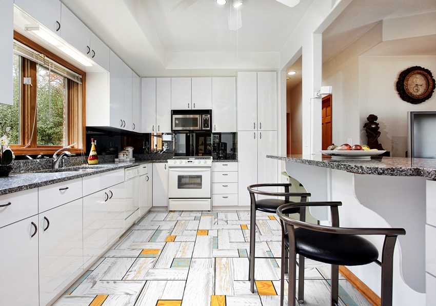 สำหรับห้องครัวให้เลือกพื้นไม้ก๊อกที่มีชั้นป้องกันเพิ่มเติม สำหรับห้องครัวให้เลือกพื้นไม้ก๊อกที่มีชั้นป้องกันเพิ่มเติม