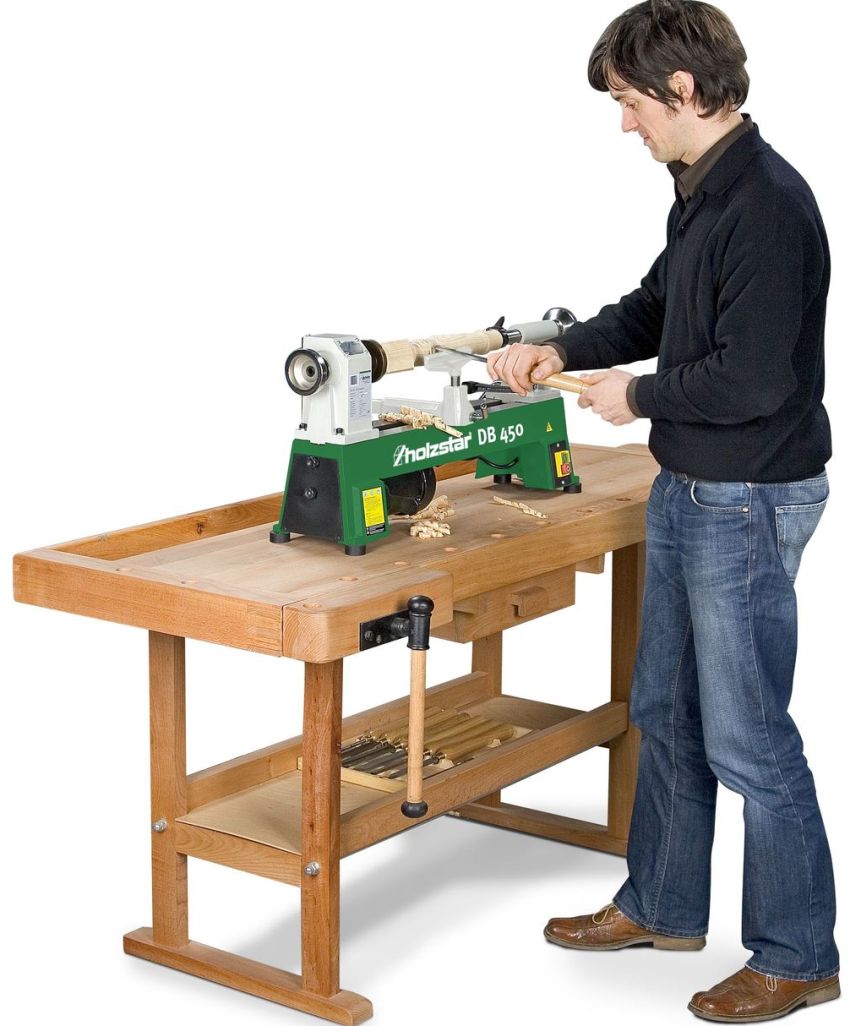 Amb l’ajuda d’una màquina i talladores de fusta, podeu crear elements decoratius atractius i inusuals Amb l’ajuda d’una màquina i talladores de fusta, podeu crear elements decoratius atractius i inusuals