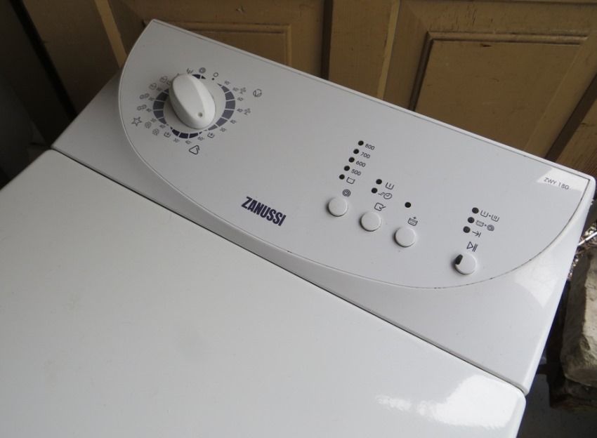 Spoločnosť Zanussi uvádza na trh širokú škálu práčok s horným plnením Spoločnosť Zanussi uvádza na trh širokú škálu práčok s horným plnením