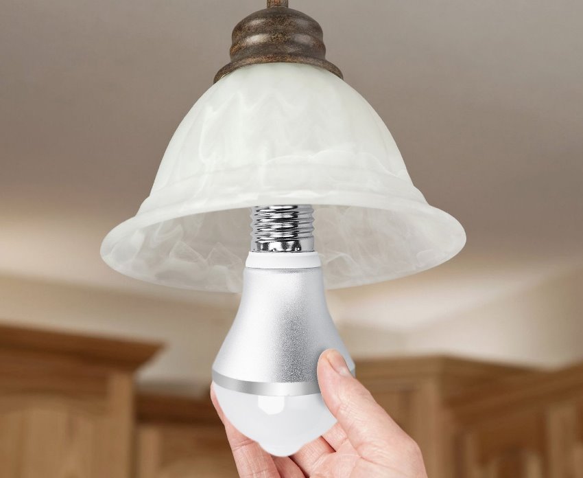 Når du vælger dæmpbare lamper, skal du foretrække fortrolige producenter, for eksempel Uniel Når du vælger dæmpbare lamper, skal du foretrække fortrolige producenter, for eksempel Uniel