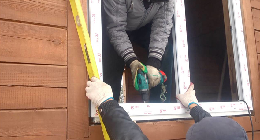 Luați în considerare toate etapele instalării ferestrelor din plastic în casele din lemn Luați în considerare toate etapele instalării ferestrelor din plastic în casele din lemn