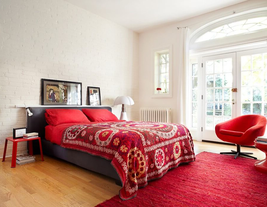 En hvid dør kan ikke kun være interiør, men også altan eller gade En hvid dør kan ikke kun være interiør, men også altan eller gade