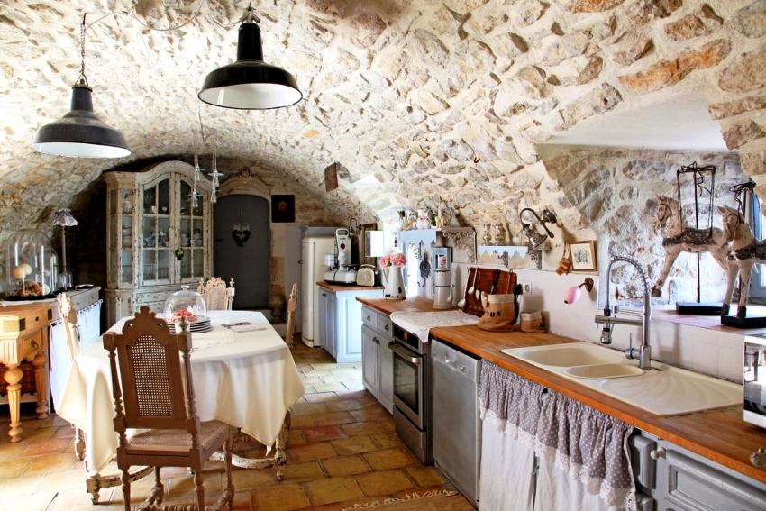 Đá trang trí là một vật liệu tự nhiên và thân thiện với môi trường, do đó khói độc, mùi hôi và các chất độc hại được loại trừ khỏi thành phần của nó Đá trang trí là một vật liệu tự nhiên và thân thiện với môi trường, do đó khói độc, mùi hôi và các chất độc hại được loại trừ khỏi thành phần của nó