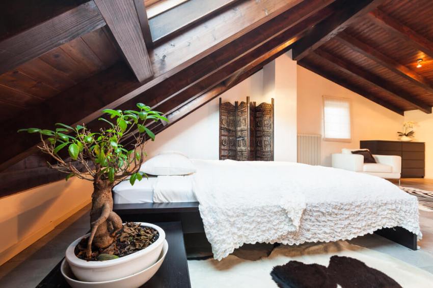 วัสดุก่อสร้างต่างๆเหมาะสำหรับการตกแต่งห้องใต้หลังคา - ไม้ drywall ปูนปลาสเตอร์ ฯลฯ วัสดุก่อสร้างต่างๆเหมาะสำหรับการตกแต่งห้องใต้หลังคา - ไม้ drywall ปูนปลาสเตอร์ ฯลฯ