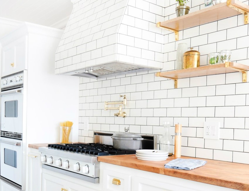 Ziegelimitierende Fliesen sind eine hervorragende Lösung für die Küchendekoration Ziegelimitierende Fliesen sind eine hervorragende Lösung für die Küchendekoration