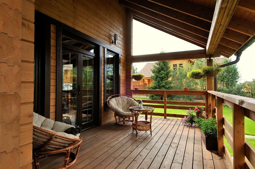 Sân thượng là nơi thuận tiện cho cả dã ngoại và thư giãn trong cái nóng mùa hè Sân thượng là nơi thuận tiện cho cả dã ngoại và thư giãn trong cái nóng mùa hè