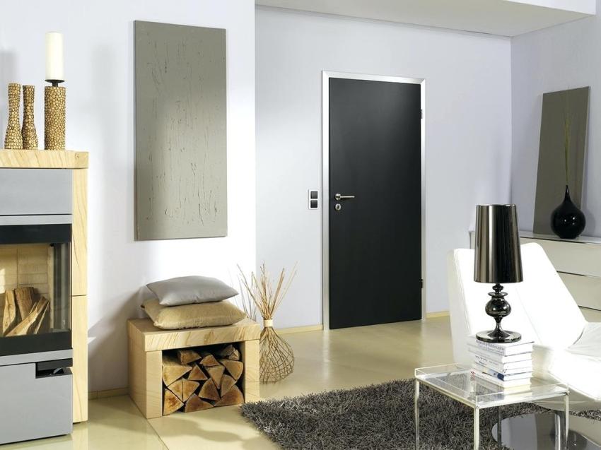 สีและการออกแบบของมือจับอาจทับซ้อนกับองค์ประกอบตกแต่งอื่น ๆ ในการตกแต่งภายใน สีและการออกแบบของมือจับอาจทับซ้อนกับองค์ประกอบตกแต่งอื่น ๆ ในการตกแต่งภายใน