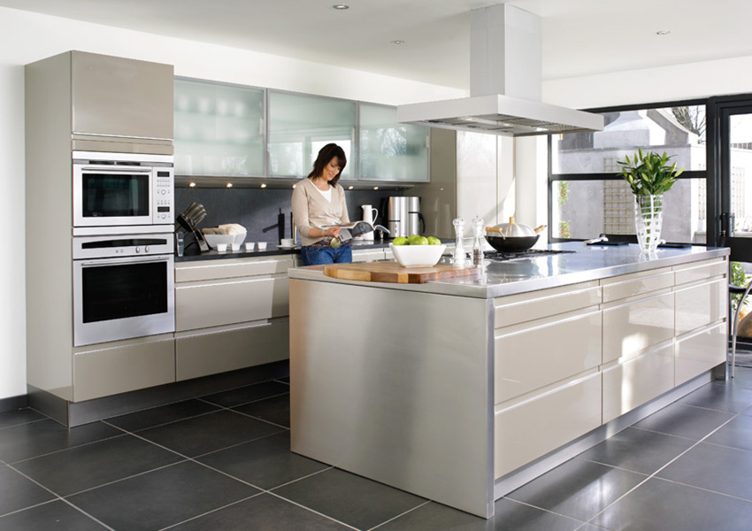 קניית ציוד מובנה קשה יותר ויקר יותר, ולכן רצוי לקבוע בהתחלה את כמותו קניית ציוד מובנה קשה יותר ויקר יותר, ולכן רצוי לקבוע בהתחלה את כמותו