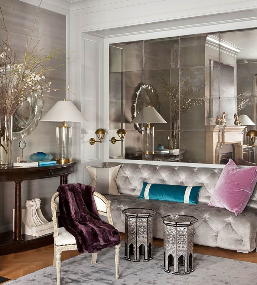 En utilisant des carreaux de miroir à l'intérieur, vous devez observer un sens des proportions En utilisant des carreaux de miroir à l'intérieur, vous devez observer un sens des proportions