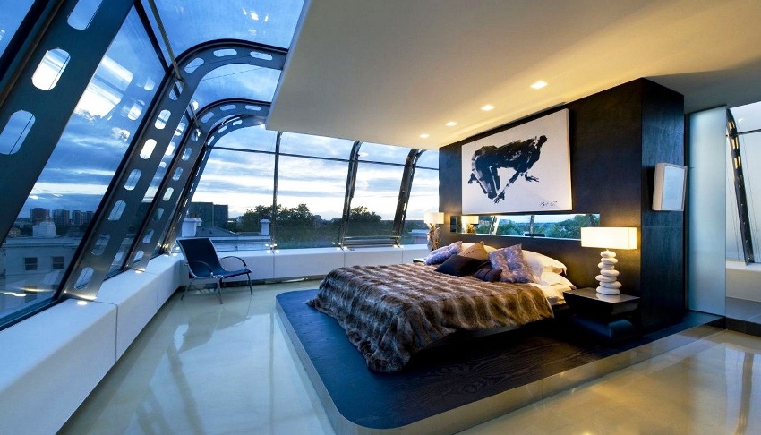 Въз основа на високотехнологичния стил, дизайнерите успяват да създадат уютен и оригинален интериор Въз основа на високотехнологичния стил, дизайнерите успяват да създадат уютен и оригинален интериор