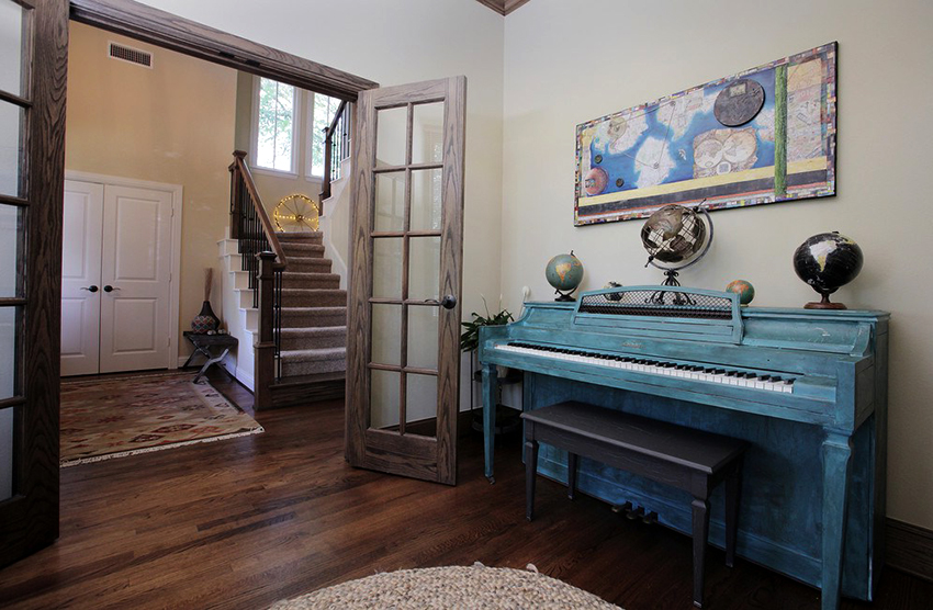 PVC vrata imaju višu razinu zvučne izolacije u odnosu na vrata od eko furnira PVC vrata imaju višu razinu zvučne izolacije u odnosu na vrata od eko furnira