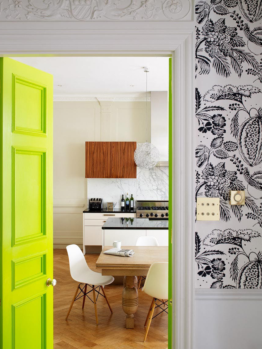 Vrata mogu biti prirodne nijanse drva ili svijetle i nestandardne Vrata mogu biti prirodne nijanse drva ili svijetle i nestandardne