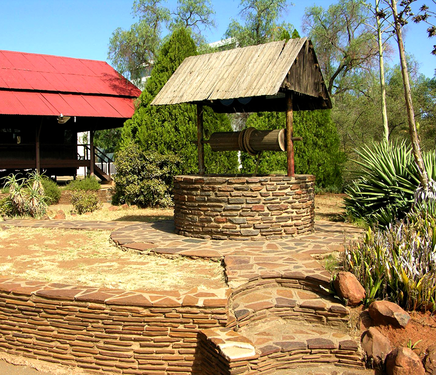 Es recomana col·locar el pou allunyat de l'abocador i de la brossa Es recomana col·locar el pou allunyat de l'abocador i de la brossa