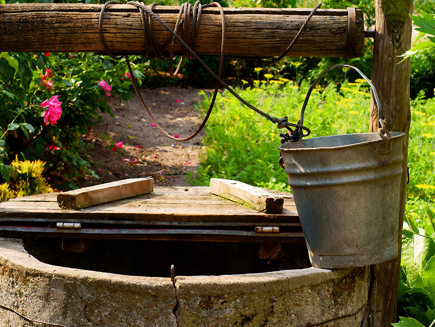 Abans de començar a equipar el pou, heu d’esbrinar quin tipus de sòl hi ha al lloc Abans de començar a equipar el pou, heu d’esbrinar quin tipus de sòl hi ha al lloc