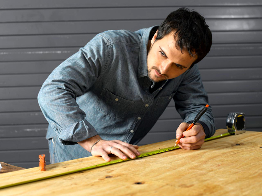 Čelo postele pre posteľ nie je ťažké vyrobiť vlastnými rukami. Čelo postele pre posteľ nie je ťažké vyrobiť vlastnými rukami.