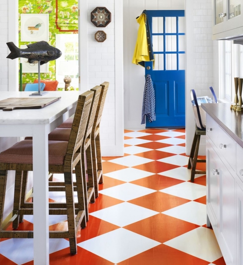 Este mai bine să puneți linoleum durabil, semicomercial în bucătărie Este mai bine să puneți linoleum durabil, semicomercial în bucătărie