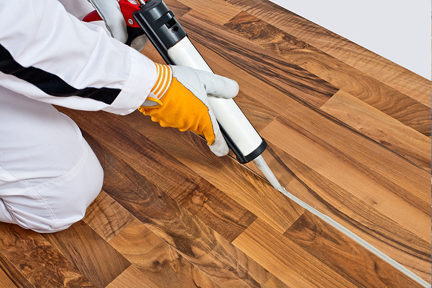 Per processar costures i juntes, utilitzeu cola o cinta de muntatge Per processar costures i juntes, utilitzeu cola o cinta de muntatge