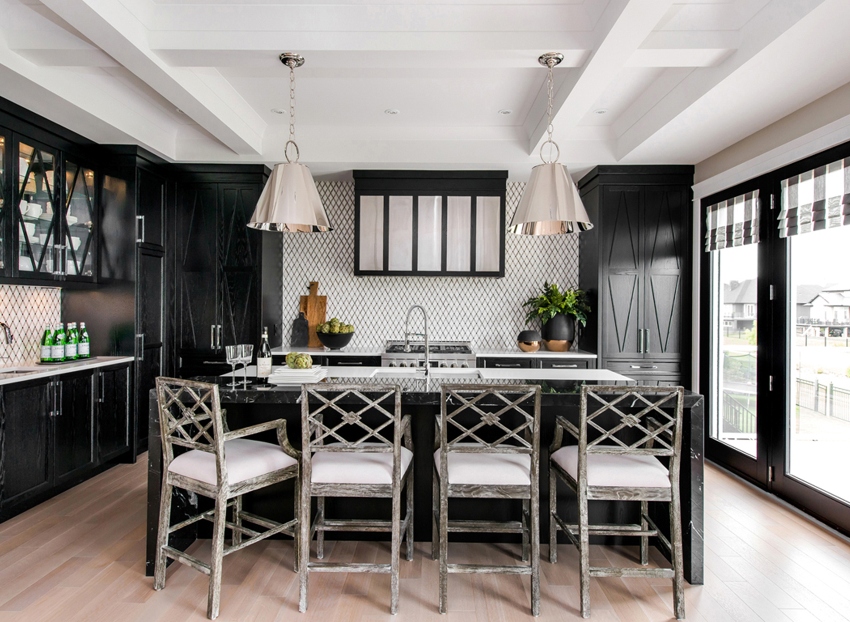 Το laminate μπορεί να μιμηθεί όλους τους τύπους ξύλου, συμπεριλαμβανομένων πολύτιμων και εξωτικών, οπότε χάρη σε αυτό μπορείτε να κάνετε το εσωτερικό της κουζίνας ασυνήθιστο και πρωτότυπο Το laminate μπορεί να μιμηθεί όλους τους τύπους ξύλου, συμπεριλαμβανομένων πολύτιμων και εξωτικών, οπότε χάρη σε αυτό μπορείτε να κάνετε το εσωτερικό της κουζίνας ασυνήθιστο και πρωτότυπο