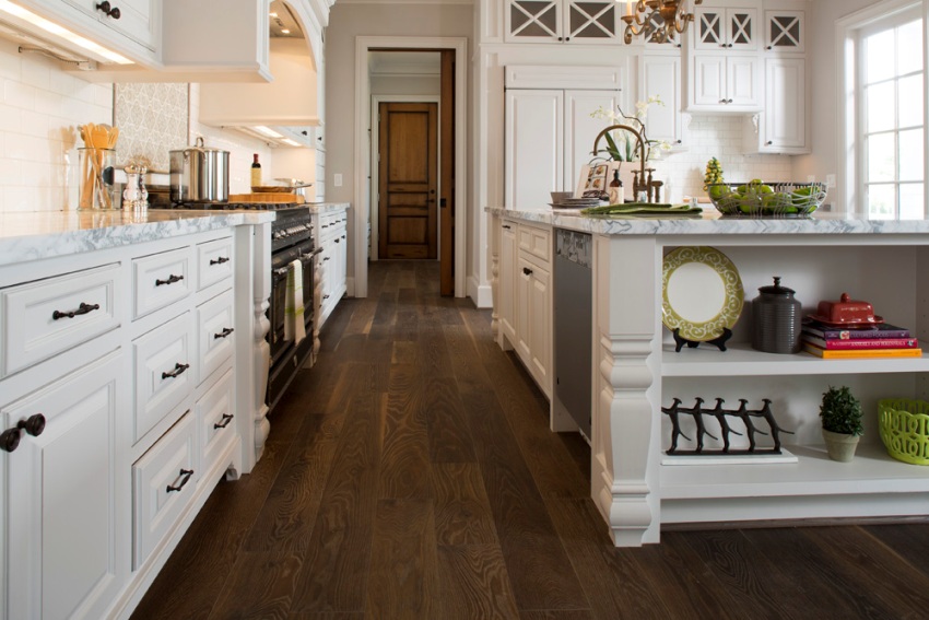 Η διαφορά μεταξύ των φθηνότερων αντιπροσώπων του λινέλου και του φύλλου θα είναι πολλαπλάσιο των περίπου δύο Η διαφορά μεταξύ των φθηνότερων αντιπροσώπων του λινέλου και του φύλλου θα είναι πολλαπλάσιο των περίπου δύο