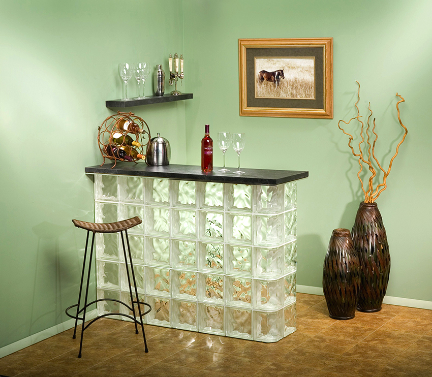 דלפק הבר של בלוק הזכוכית נראה מקורי ומסוגנן מאוד דלפק הבר של בלוק הזכוכית נראה מקורי ומסוגנן מאוד