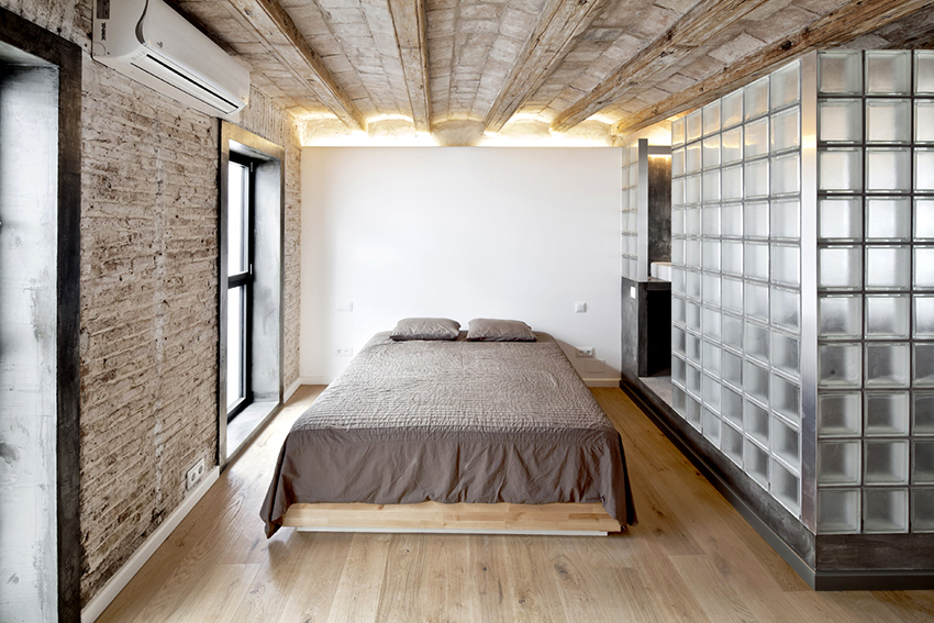 קוביות זכוכית נהדרות לייעוד חדר גדול קוביות זכוכית נהדרות לייעוד חדר גדול