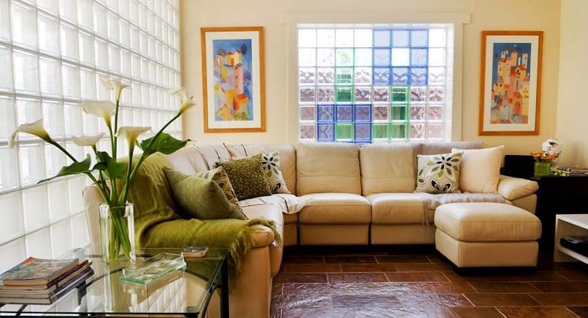 בעזרת קוביות זכוכית תוכלו להוסיף גרידה לכל פנים גושי זכוכית בחלק הפנימי של הנחות למטרות שונות עם רעיונות לצילום