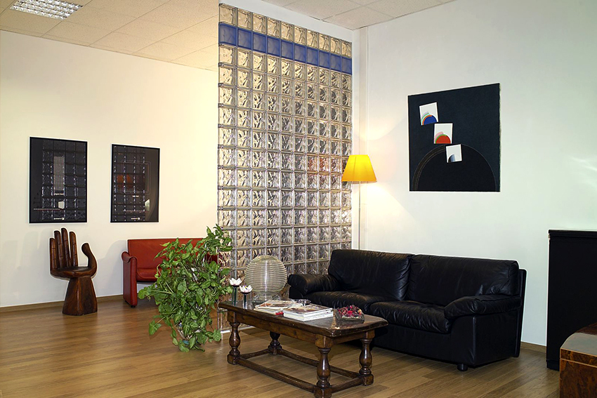 גושי זכוכית הם עמידים, עמידים בפני סדקים וידידותיים לסביבה גושי זכוכית הם עמידים, עמידים בפני סדקים וידידותיים לסביבה