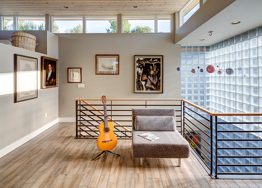 השימוש בבלוקים מזכוכית מתאים בסגנונות היי-טק, מינימליזם, פופ-ארט וסגנון אקולוגי. השימוש בבלוקים מזכוכית מתאים בסגנונות היי-טק, מינימליזם, פופ-ארט וסגנון אקולוגי.