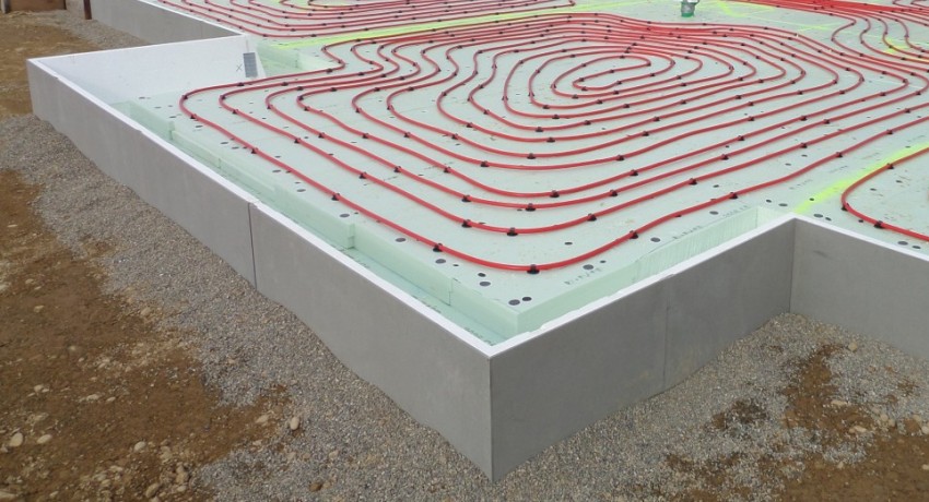 Monolitický základ vyrobený z izolovaných švédskych dosiek je skvelou alternatívou k tradičnému doskovému základu USB základ: technológia výroby