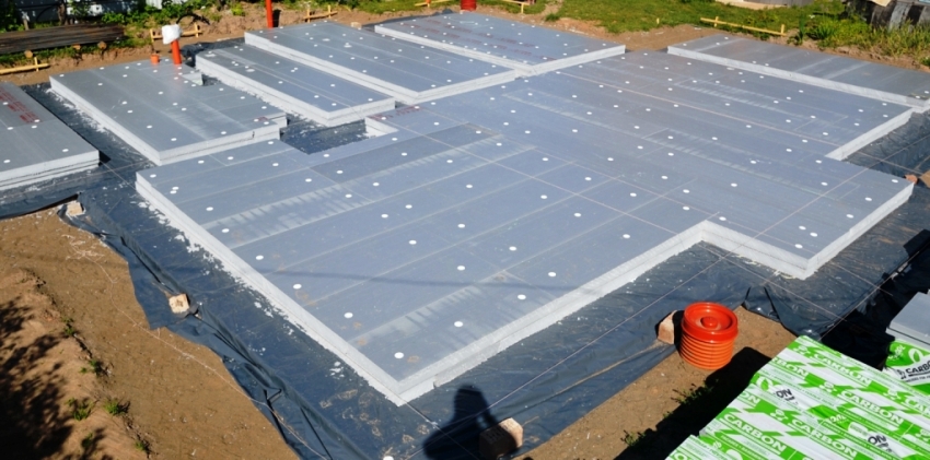 Vysoká pevnosť a tepelná odolnosť základne USHP umožňujú použitie v zložitých klimatických podmienkach pre budovy vyrobené z akéhokoľvek materiálu Vysoká pevnosť a tepelná odolnosť základne USHP umožňujú použitie v zložitých klimatických podmienkach pre budovy vyrobené z akéhokoľvek materiálu