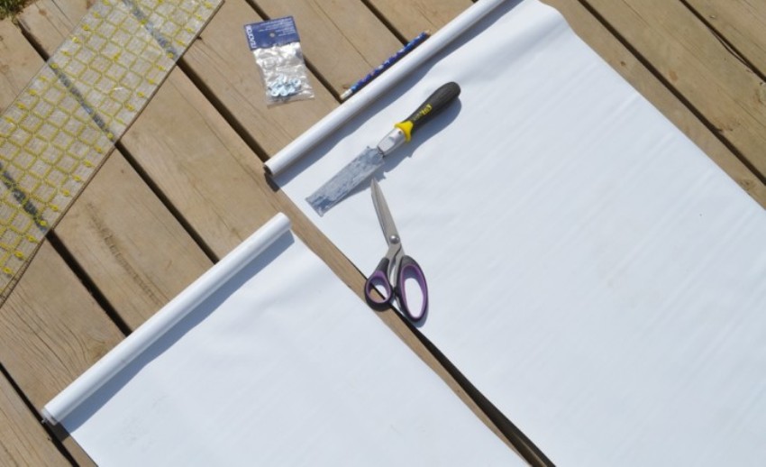 Når du bestemmer længden af det fremtidige produkt, skal du gange det med to, da papiret foldes i to - som et resultat bliver rullegardinen tættere Når du bestemmer længden af det fremtidige produkt, skal du gange det med to, da papiret foldes i to - som et resultat bliver rullegardinen tættere