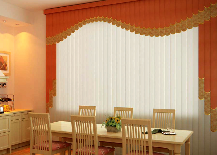 På små vinduer ser persienner med mange strukturer store ud, de er bedre egnet til mellemstore til store rum På små vinduer ser persienner med mange strukturer store ud, de er bedre egnet til mellemstore til store rum