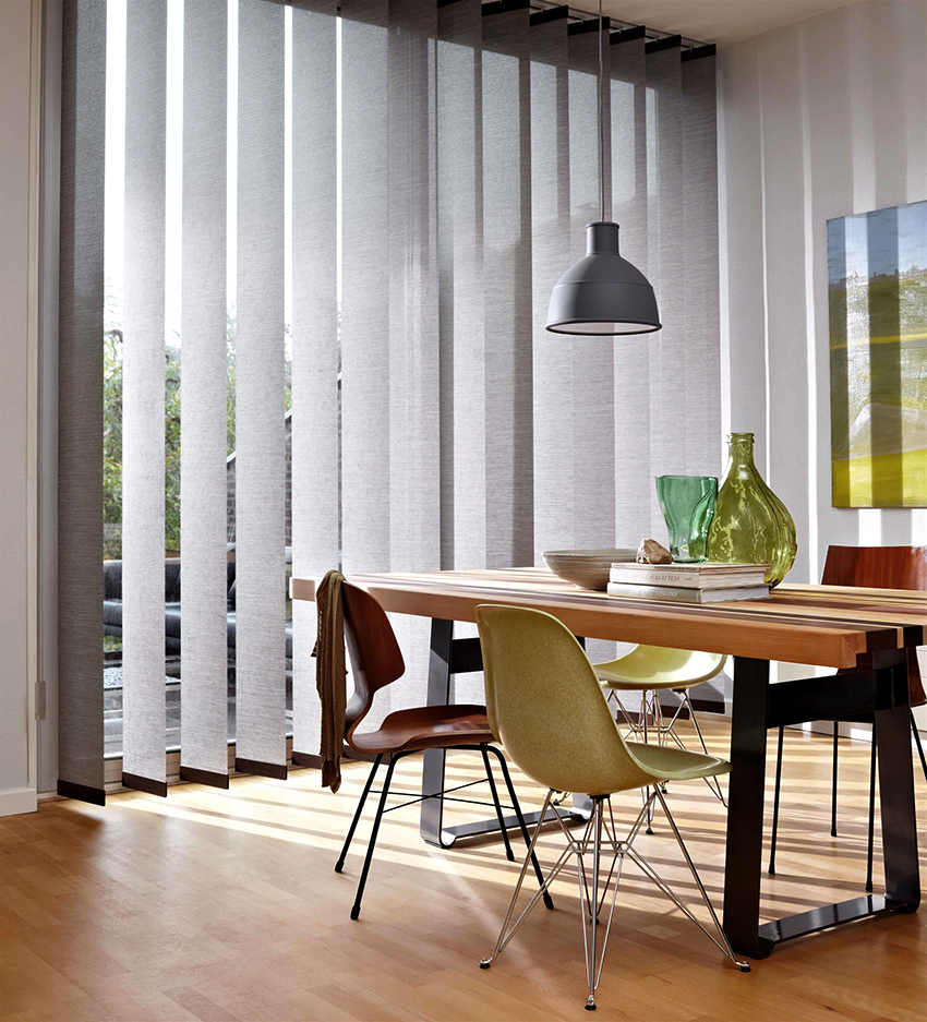 Med lodrette persienner kan du udvide eller indsnævre rummet Med lodrette persienner kan du udvide eller indsnævre rummet