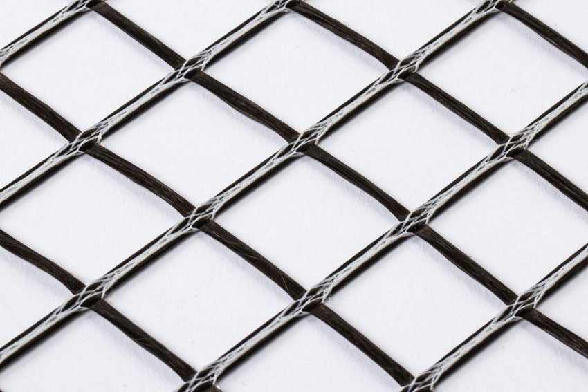 רשת בזלת עם תאים 50x50x4 מ רשת בזלת עם תאים 50x50x4 מ