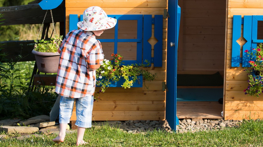 La maison de jeu permet d'organiser les loisirs de l'enfant pendant que les parents sont occupés à autre chose La maison de jeu permet d'organiser les loisirs de l'enfant pendant que les parents sont occupés à autre chose