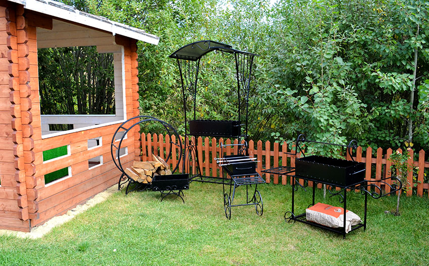 For the brazier to be inexpensive but reliable, you need to pay attention to the configuration and material For the brazier to be inexpensive but reliable, you need to pay attention to the configuration and material